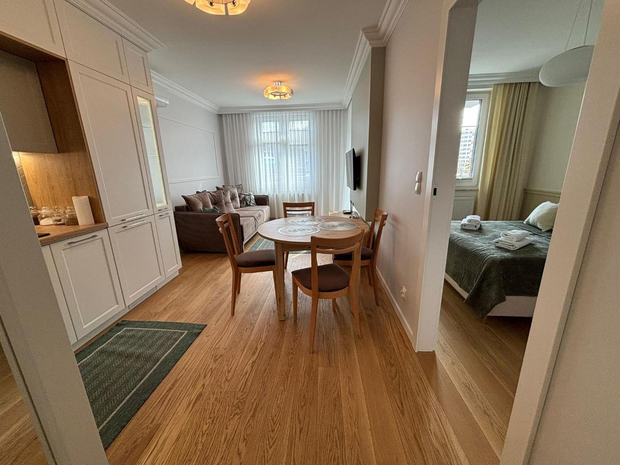 Apartamenty W Centrum Bialegostoku Z Parkingiem W Garazu Podziemnym Białystok Extérieur photo